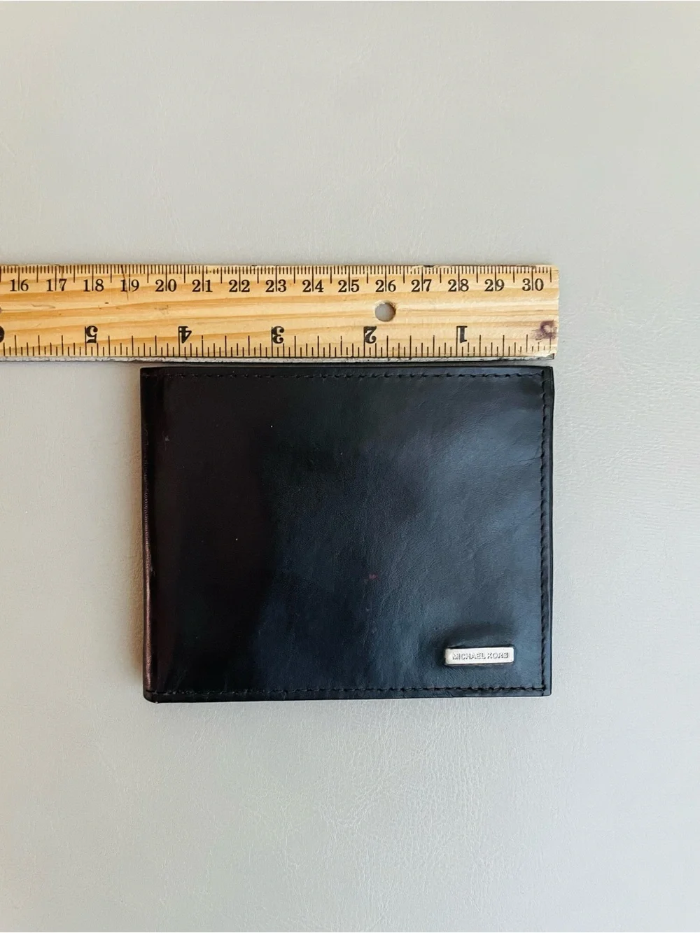 Michael Kors Tri-fold Black Leather Men's Card & Key Wallet